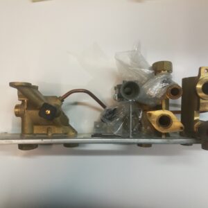 Blok hydrauliczny Junkers 8 705 700 064 0