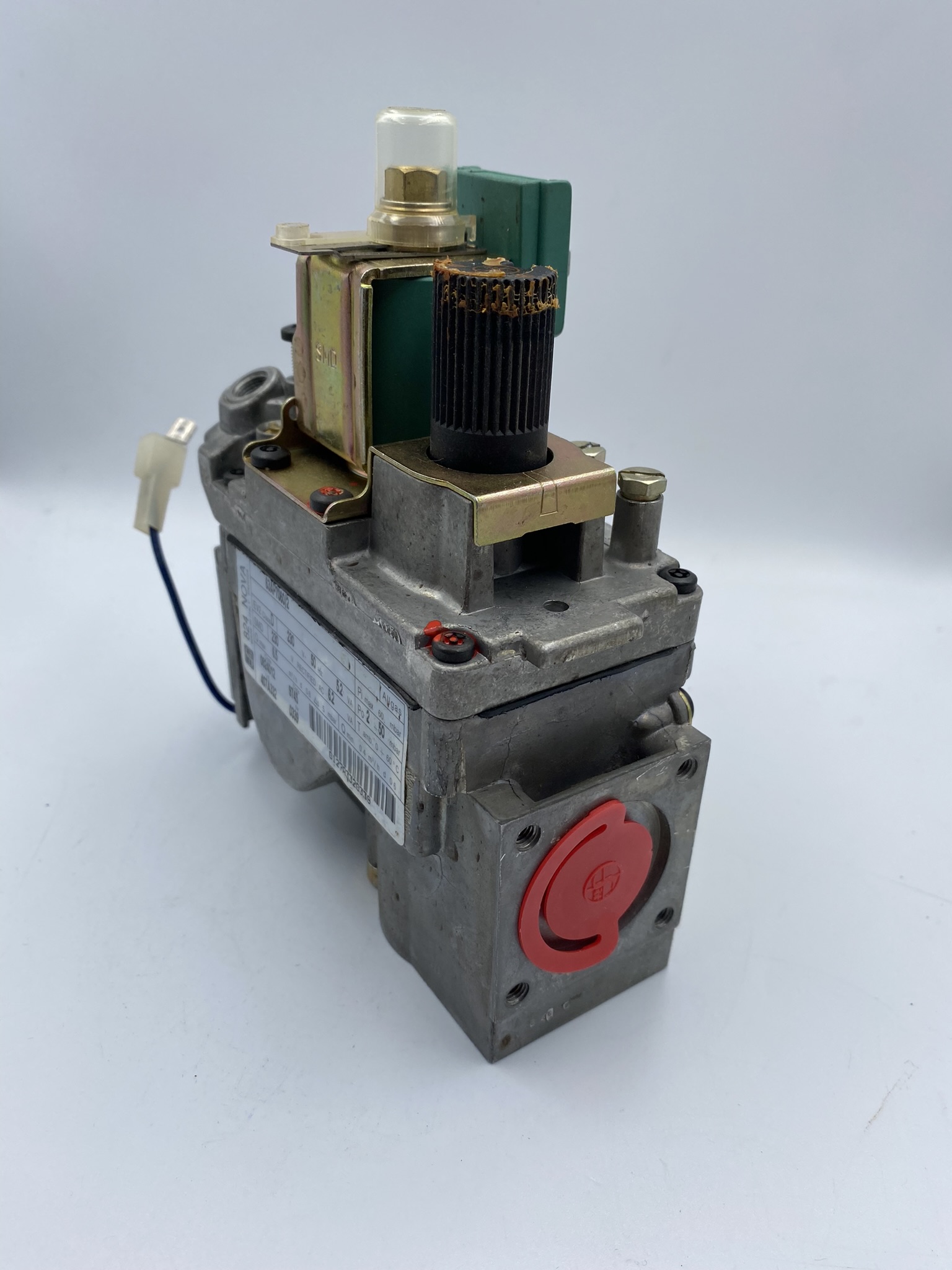 Zawór gazowy 824 Nova 63AP7060/2 zawór gazowy ARISTON do PEX571095 571095 - obrazek 2