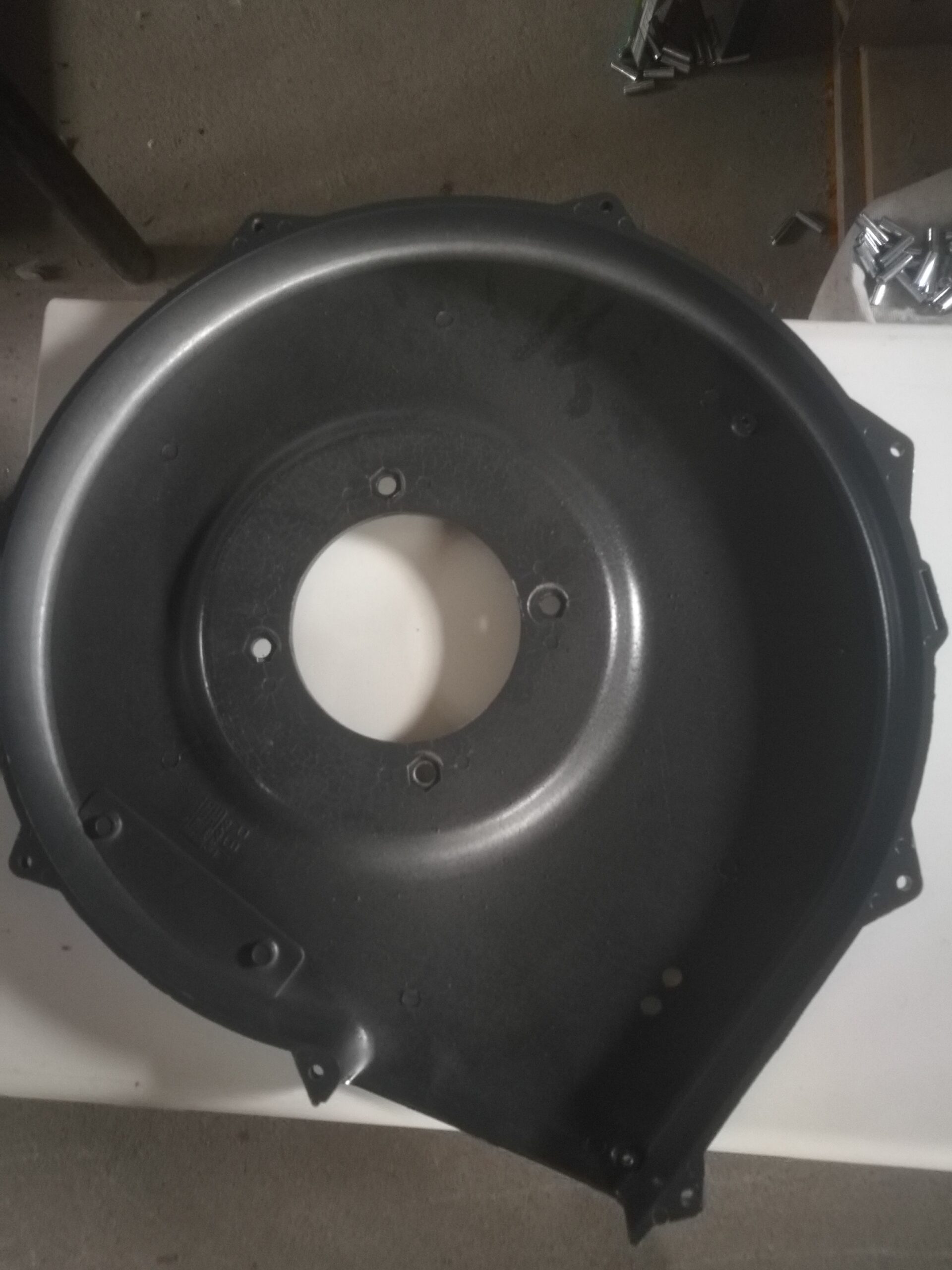 Obudowa palnika riello lewa. Pasuje do palników: