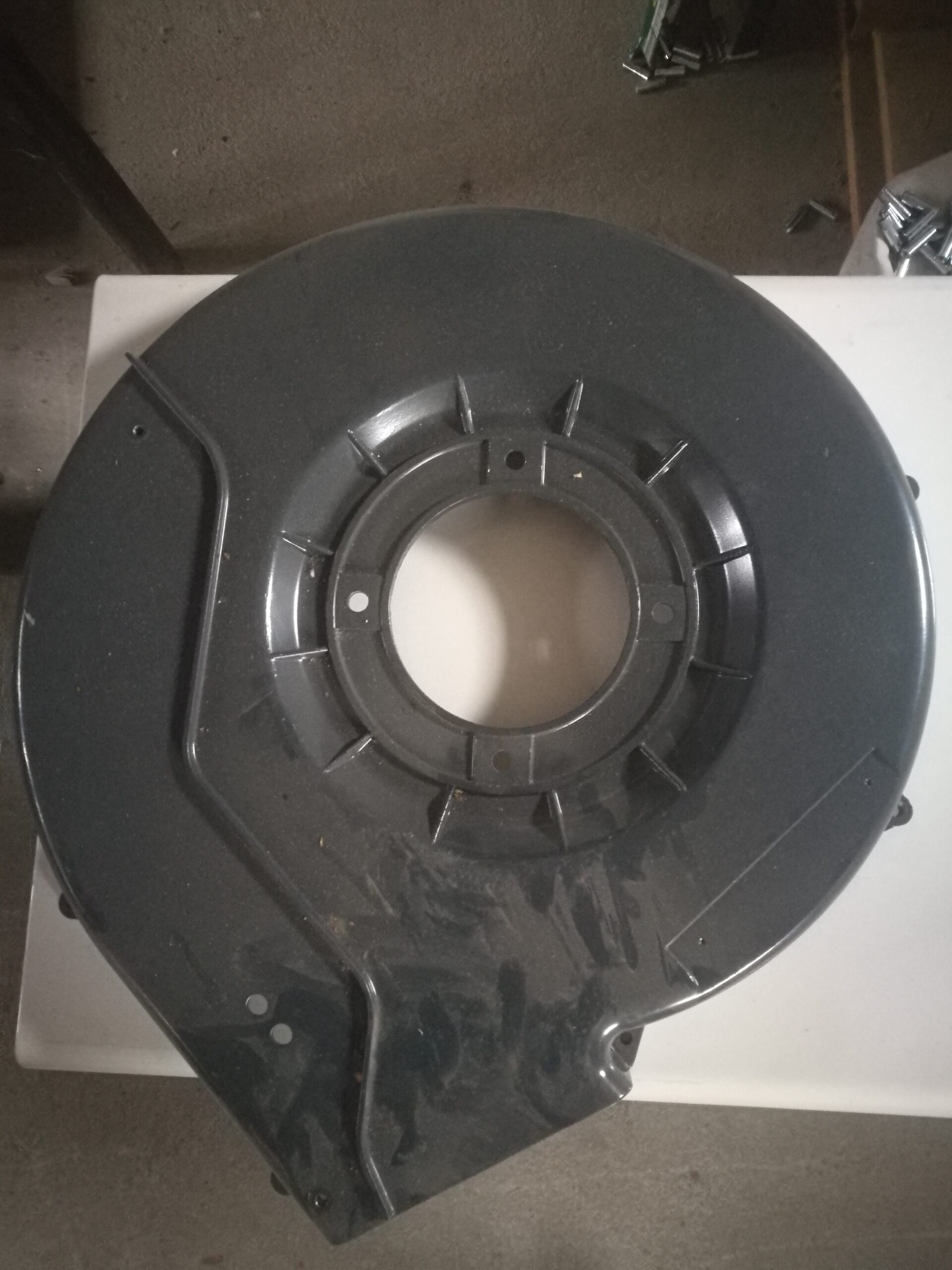 Obudowa palnika riello lewa. Pasuje do palników: - obrazek 2